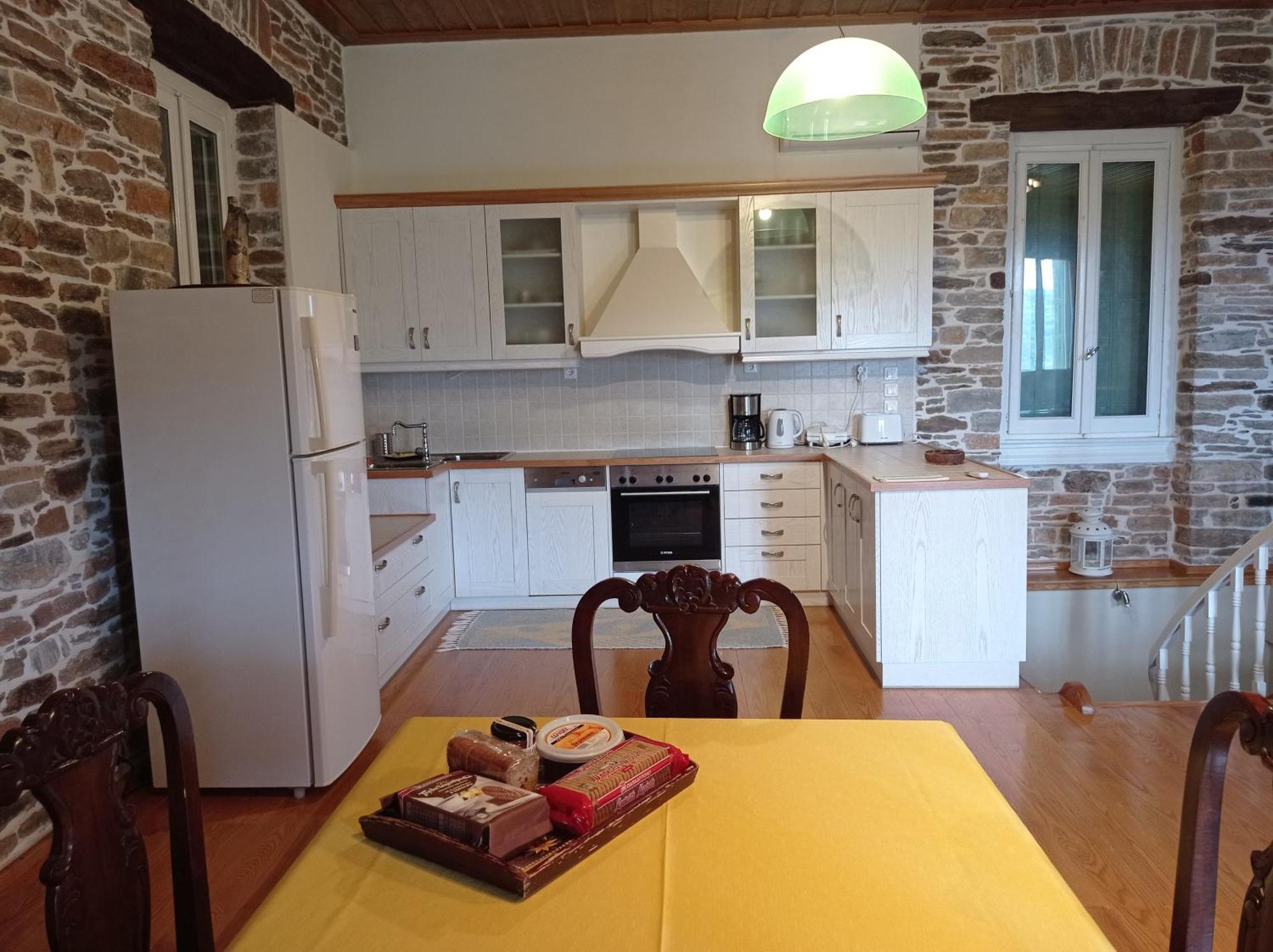 Marina Traditional Stonehouse Afétai 外观 照片